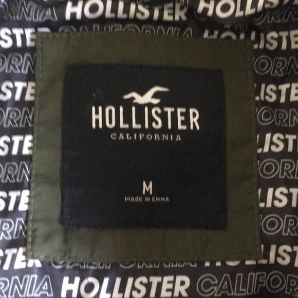 Hollister Windbreaker - Picture 2 of 4